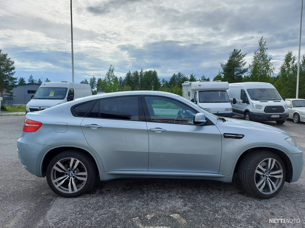 BMW X6M 2011