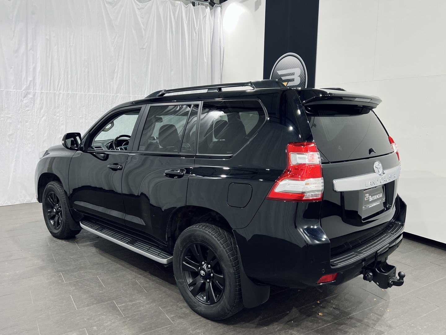 TOYOTA LAND CRUISER 2016