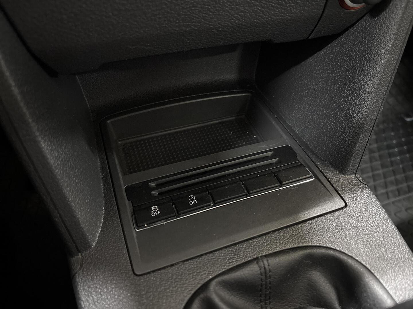 VOLKSWAGEN Touran 2013