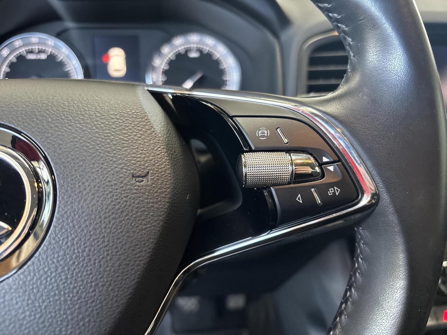 SKODA Karoq 2021