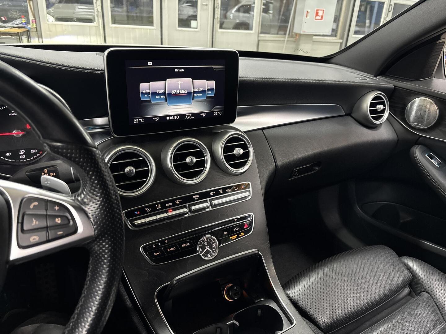 MERCEDES-BENZ C 2015