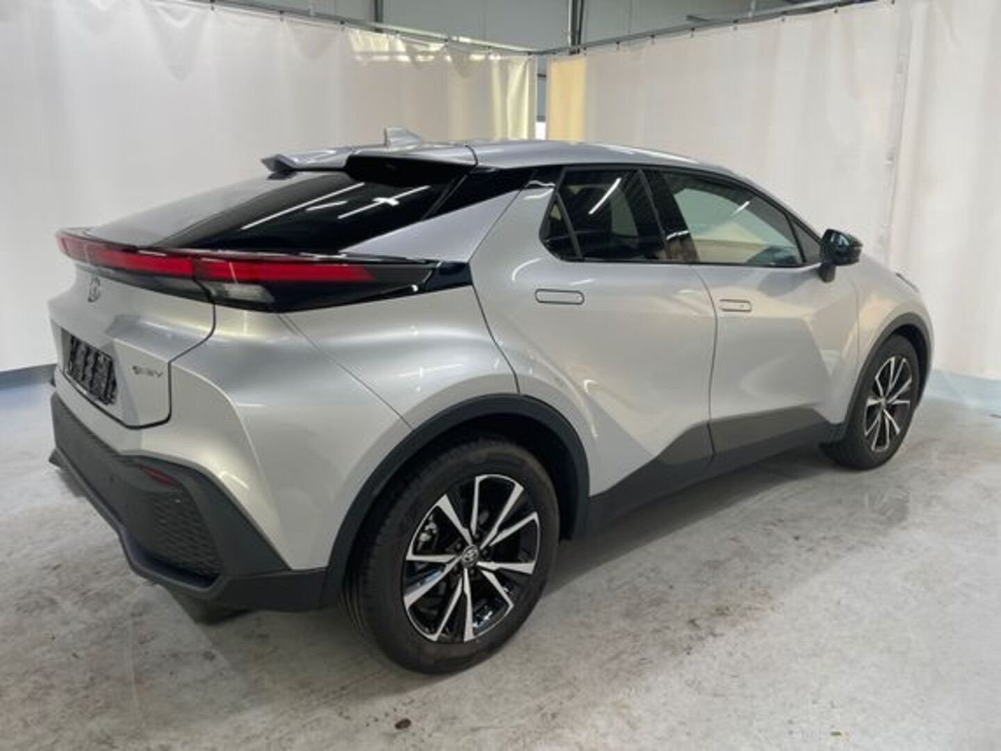 TOYOTA C-HR 2025