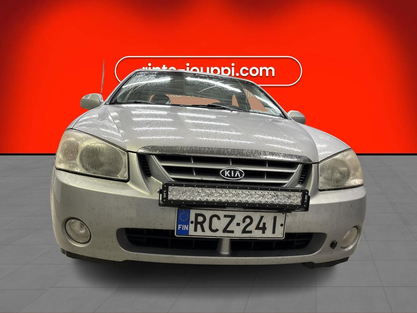 KIA Cerato 2004