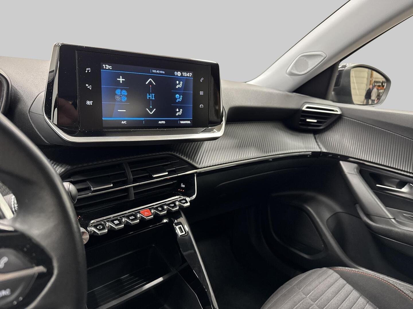 PEUGEOT 2008 2021