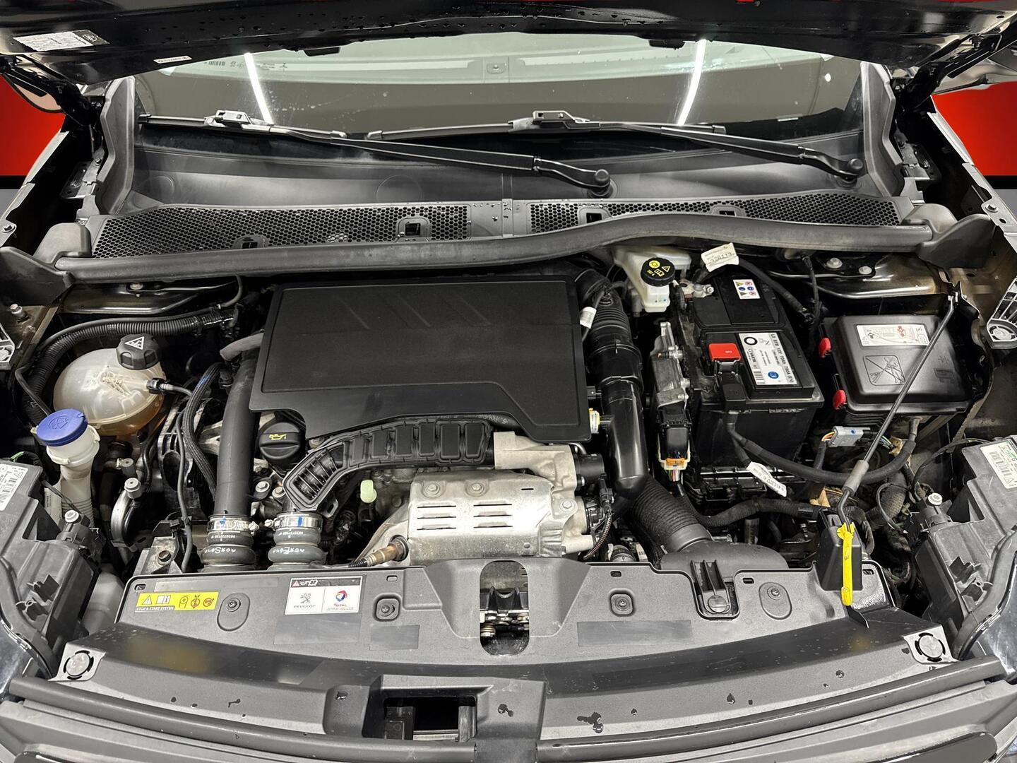 PEUGEOT 2008 2021