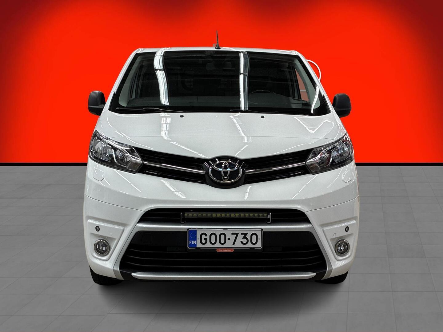 TOYOTA Proace 2021