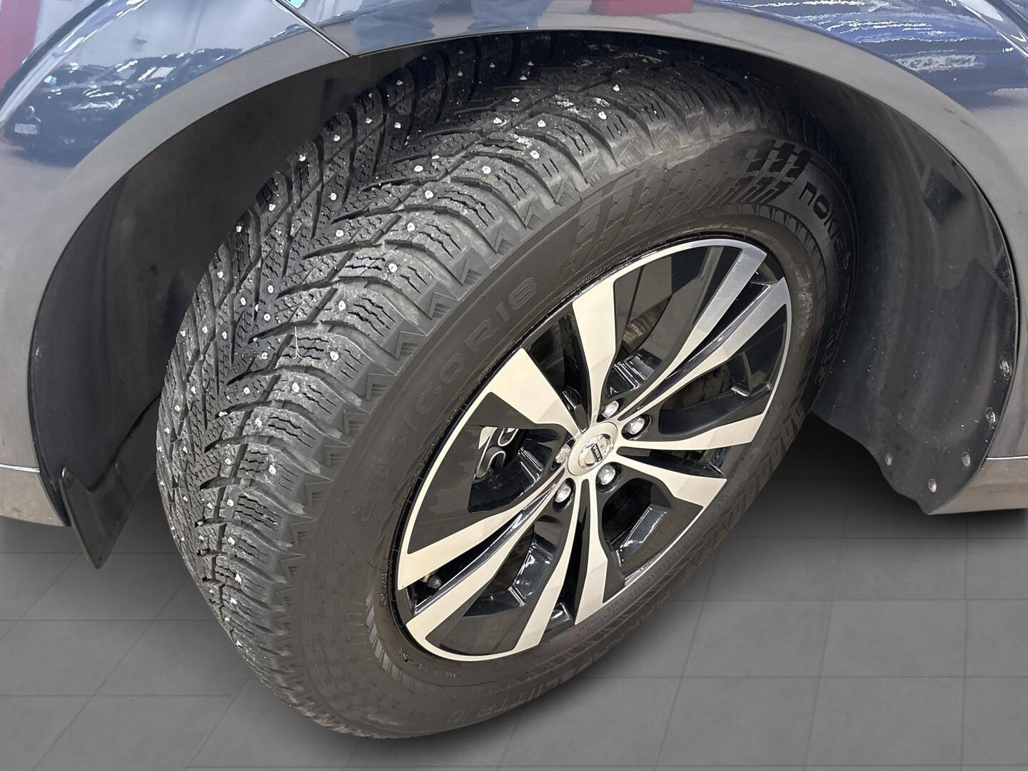 VOLVO XC60 2024