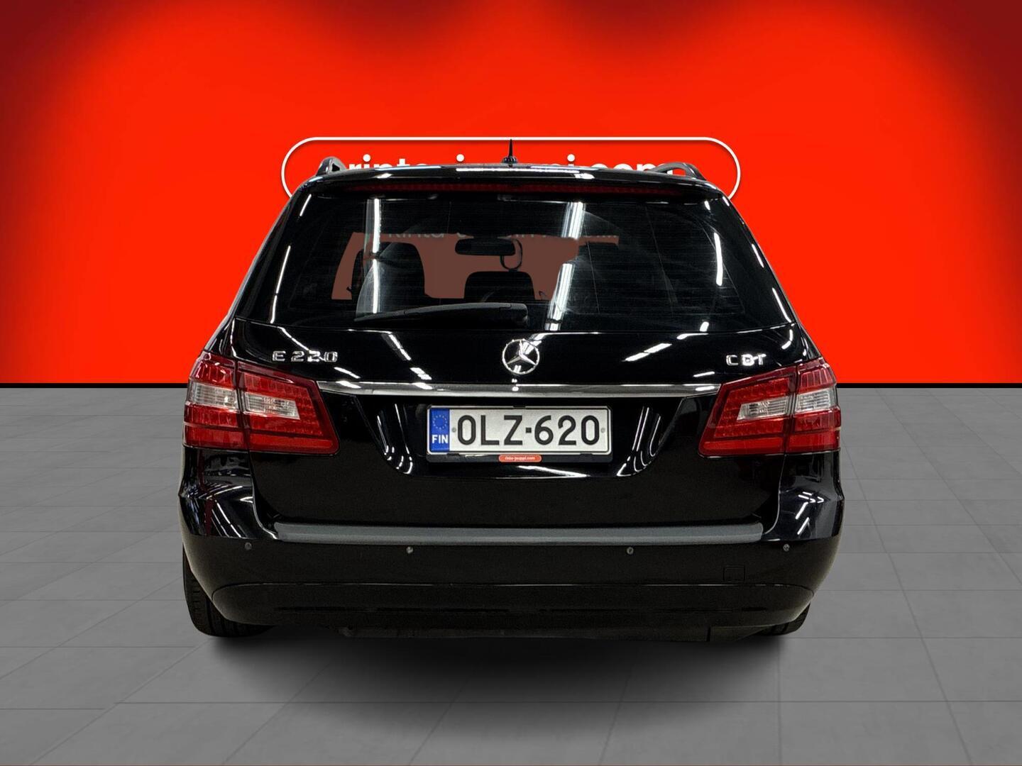 MERCEDES-BENZ E 2010