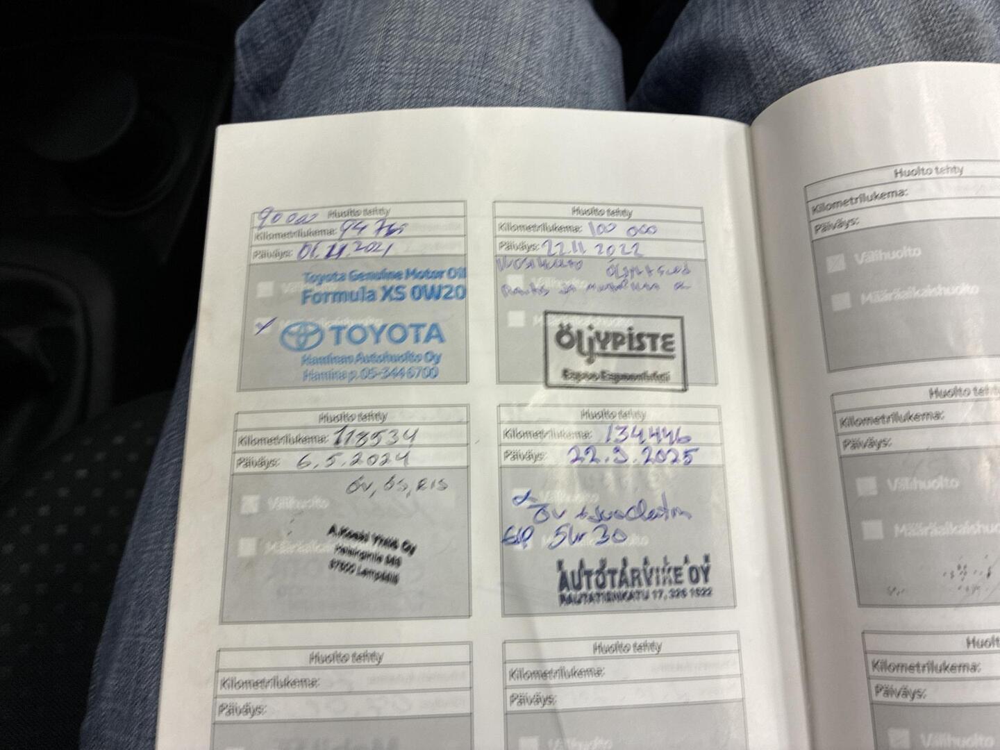 TOYOTA Yaris 2010