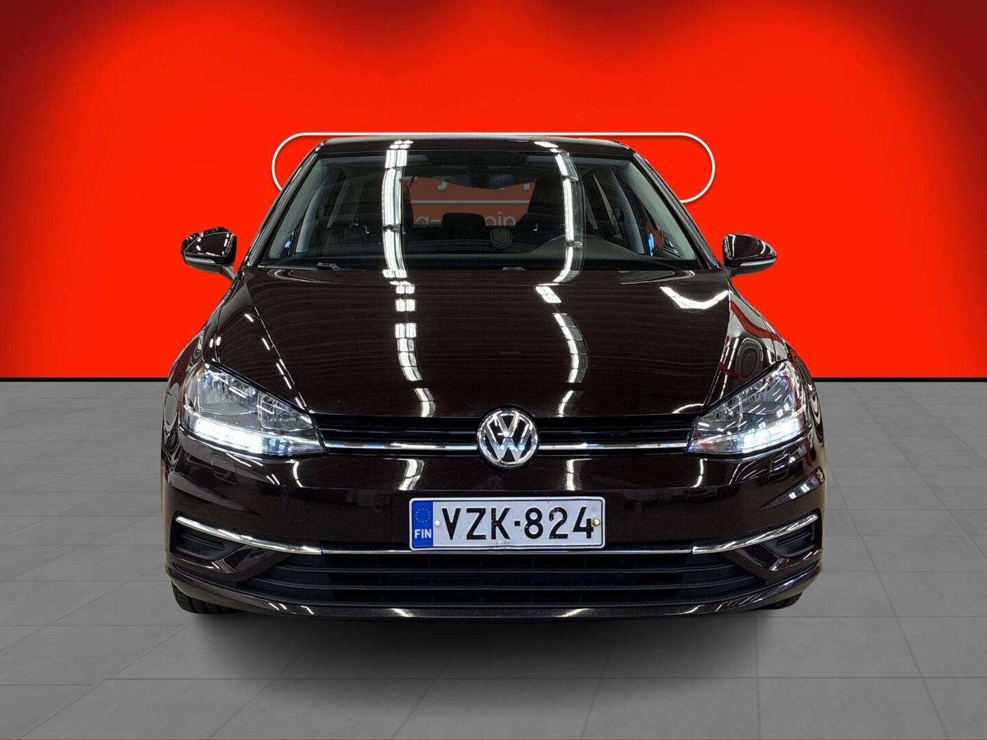 VOLKSWAGEN Golf 2018