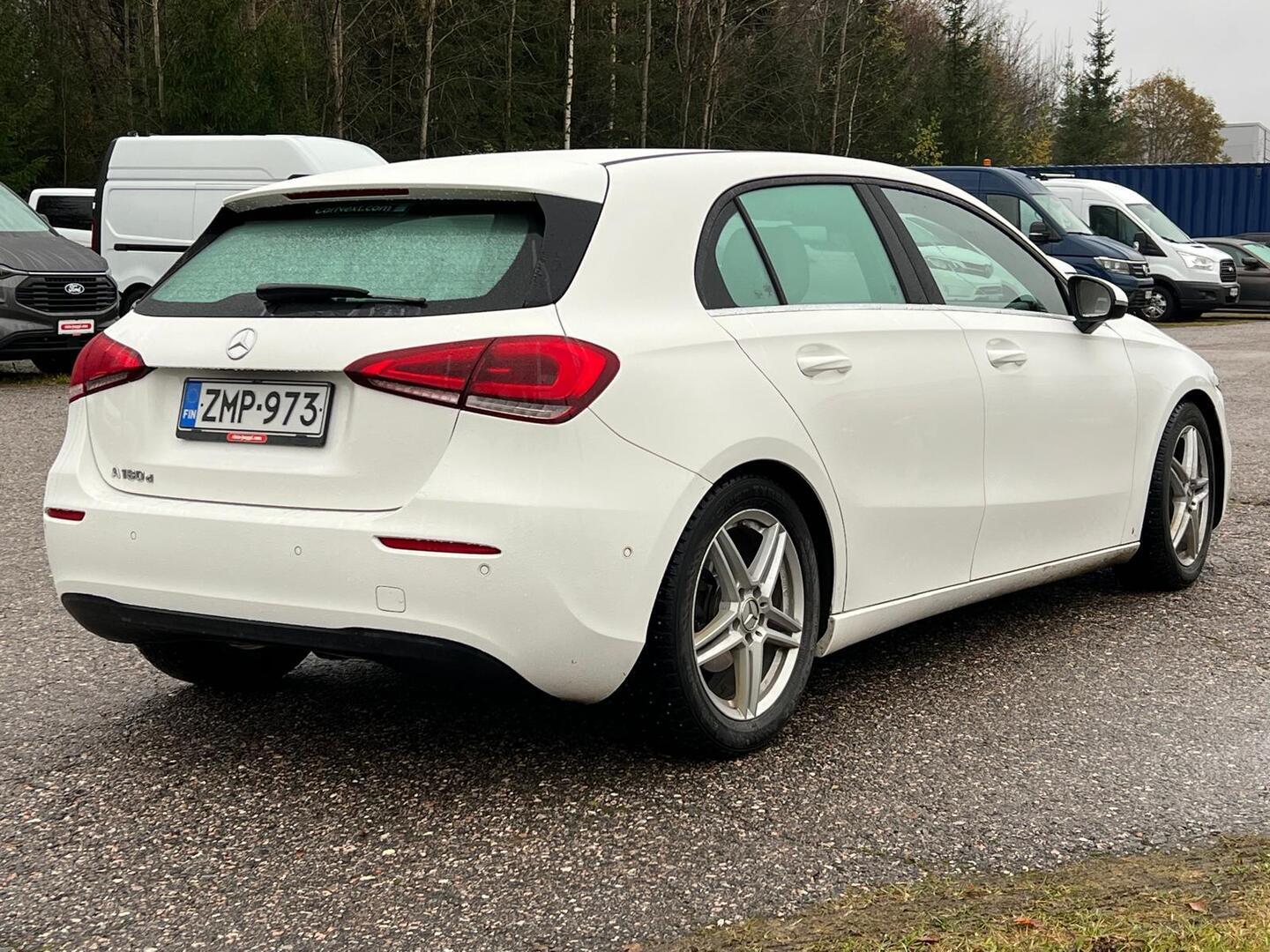 MERCEDES-BENZ A 2019