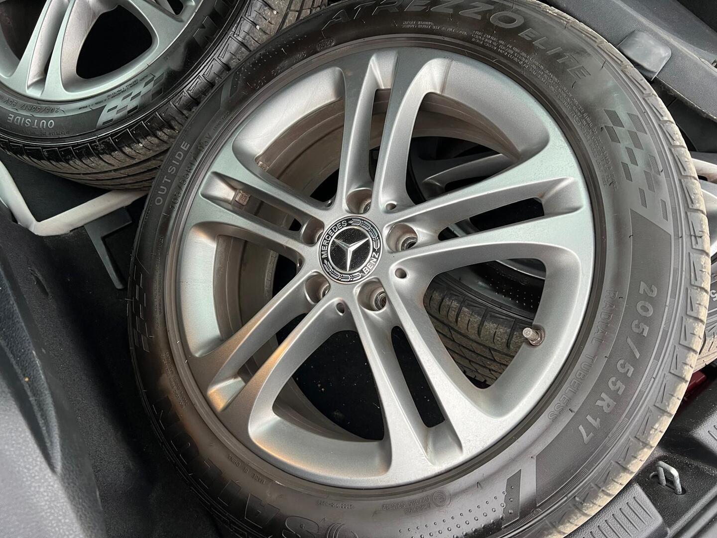 MERCEDES-BENZ A 2019