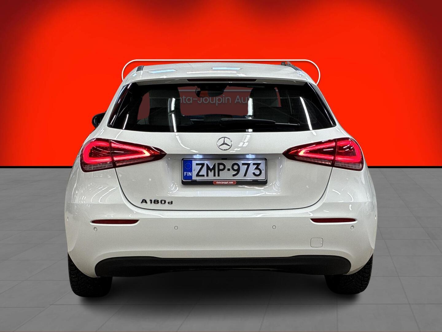 MERCEDES-BENZ A 2019