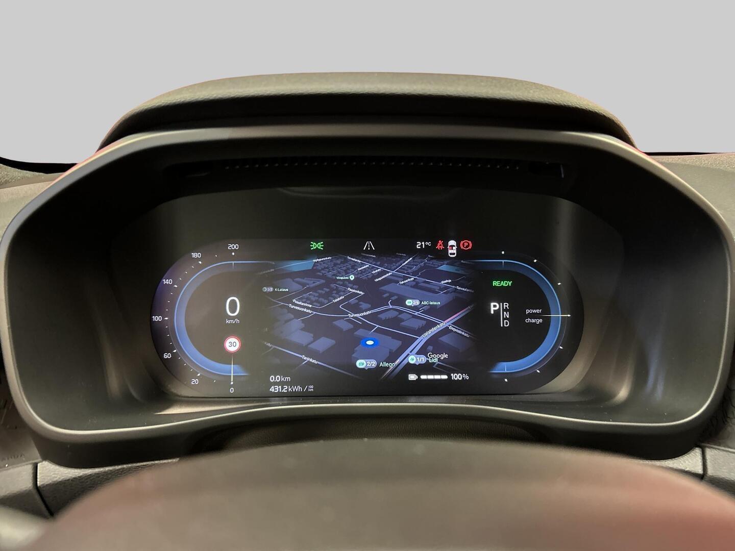 VOLVO XC40 2023