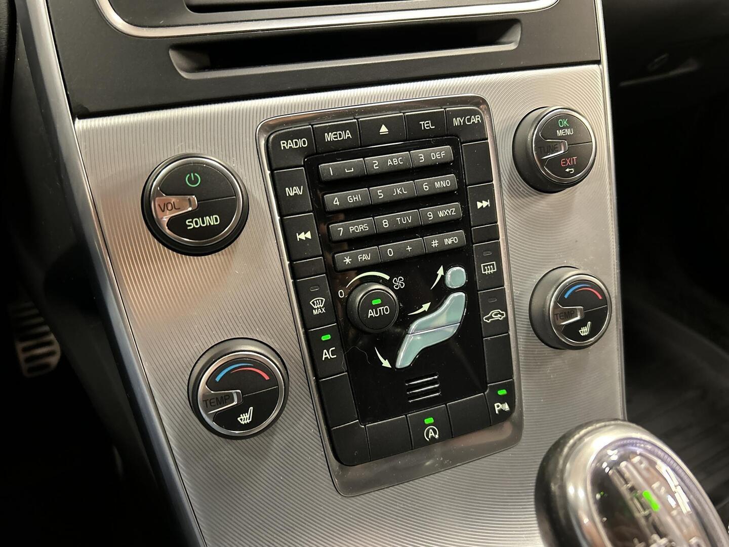 VOLVO V60 2013