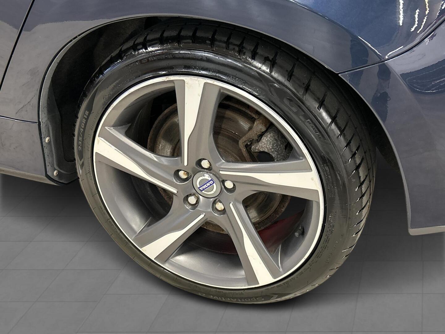 VOLVO V60 2013
