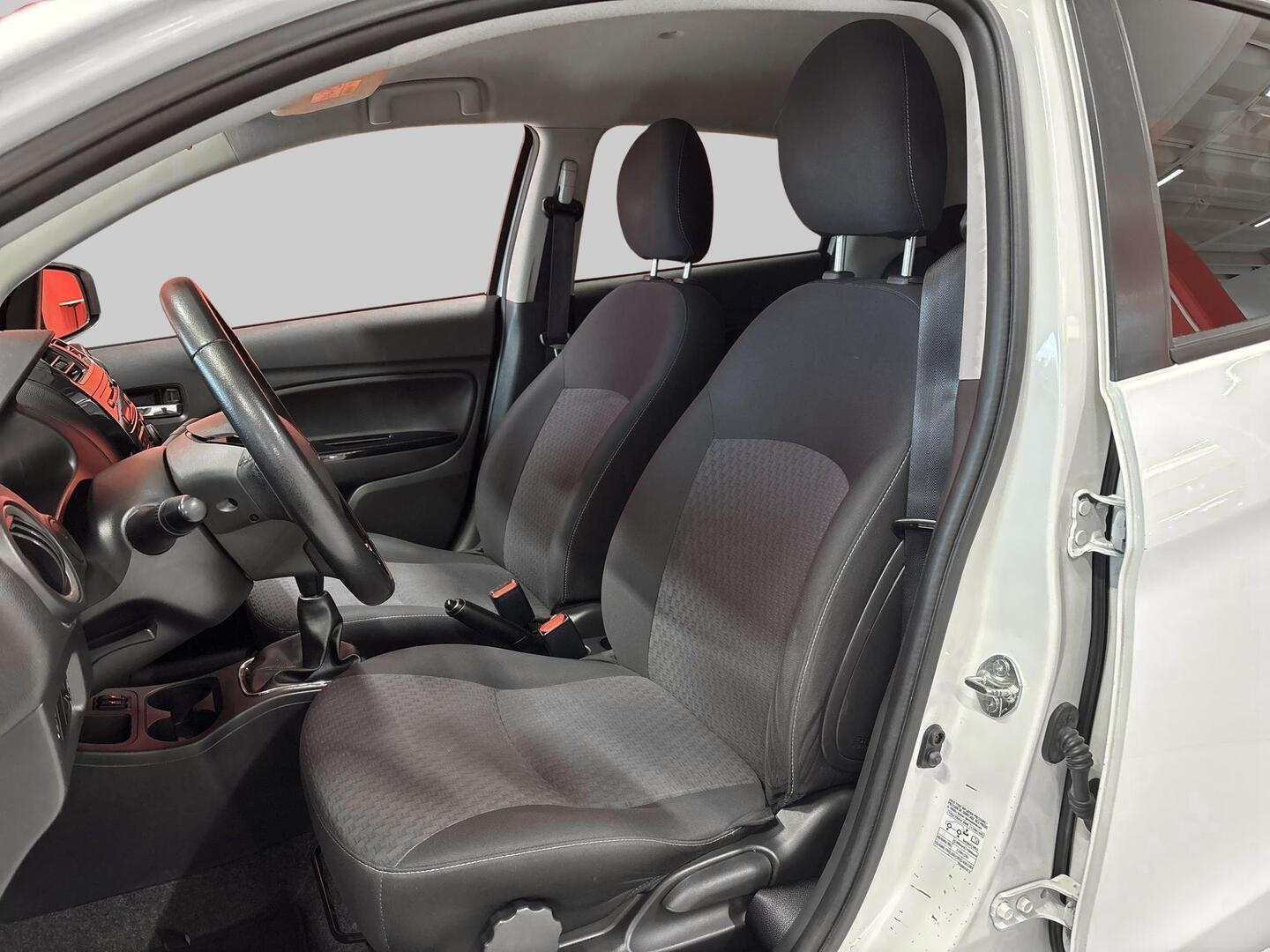 MITSUBISHI Space Star 2018