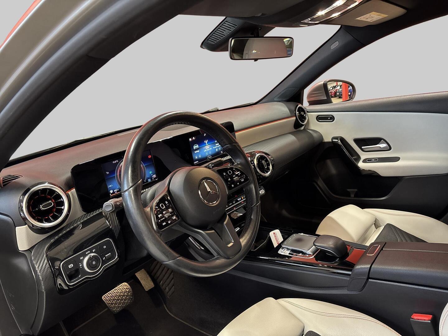 MERCEDES-BENZ A 2019
