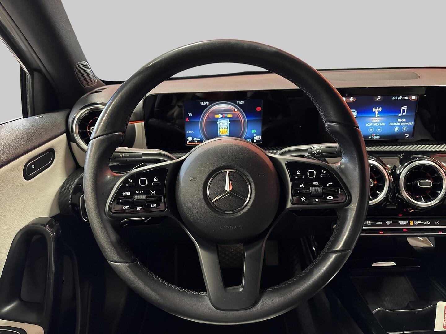 MERCEDES-BENZ A 2019