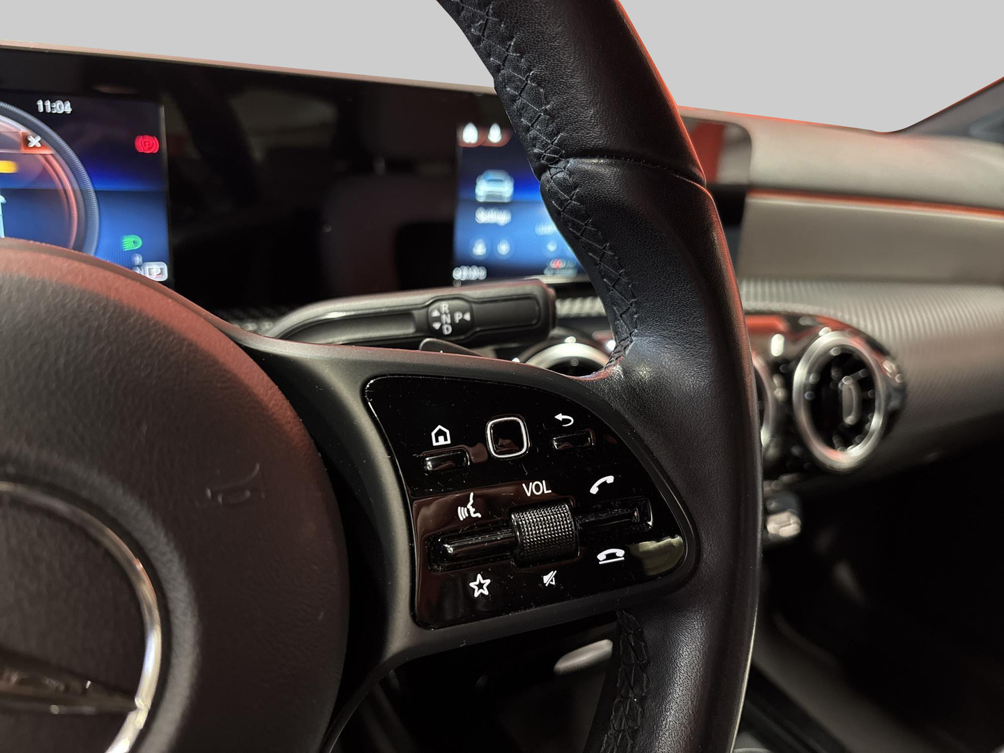 MERCEDES-BENZ A 2019