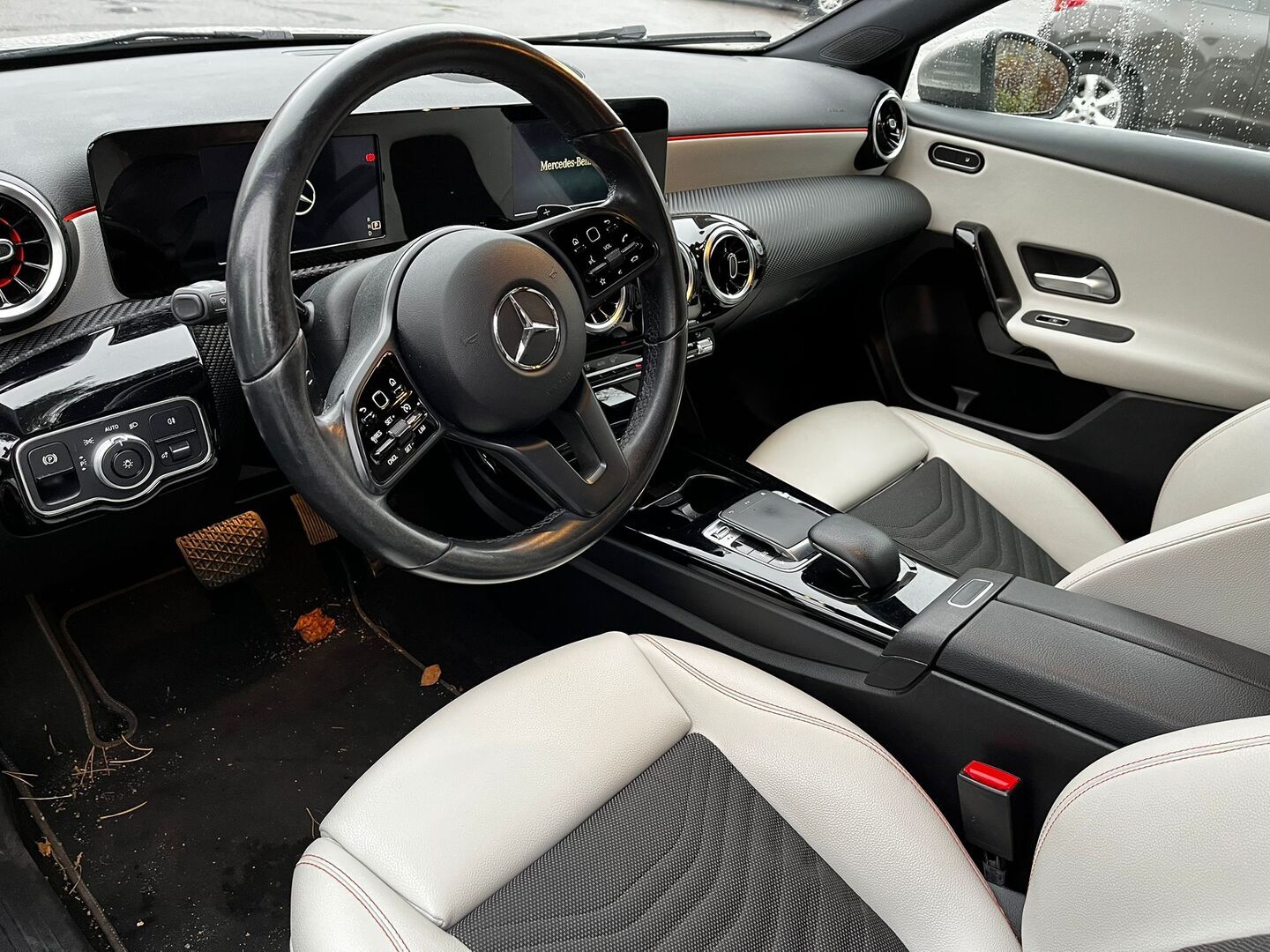MERCEDES-BENZ A 2019