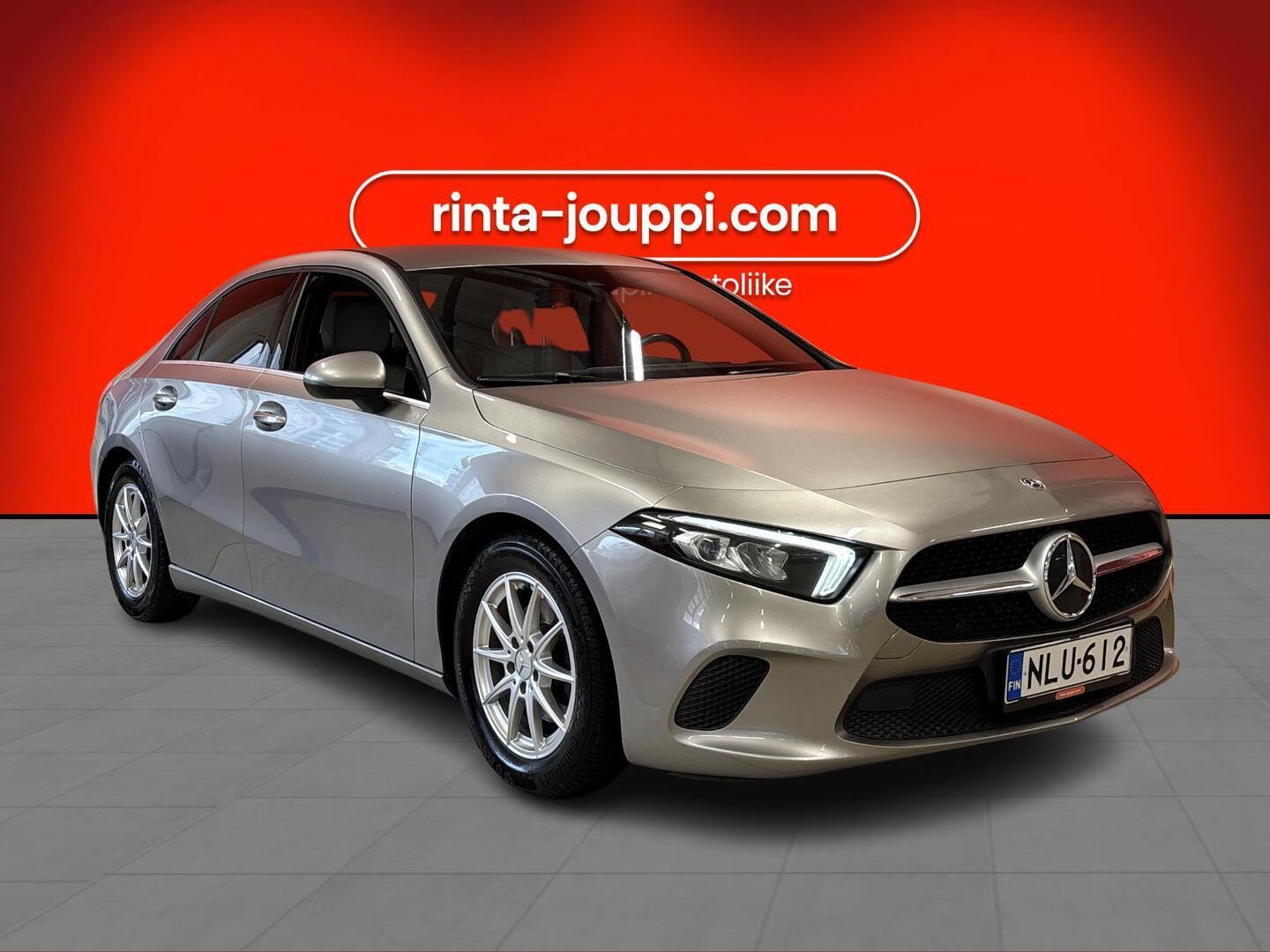 MERCEDES-BENZ A 2019