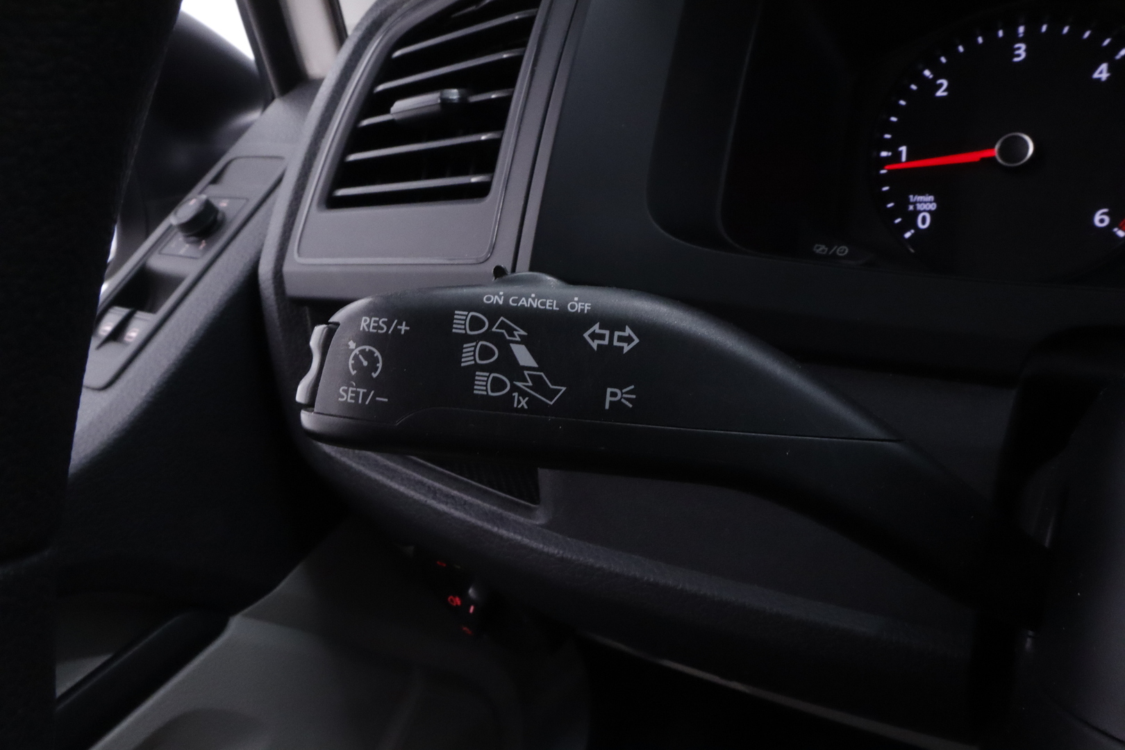 VOLKSWAGEN Transporter 2018