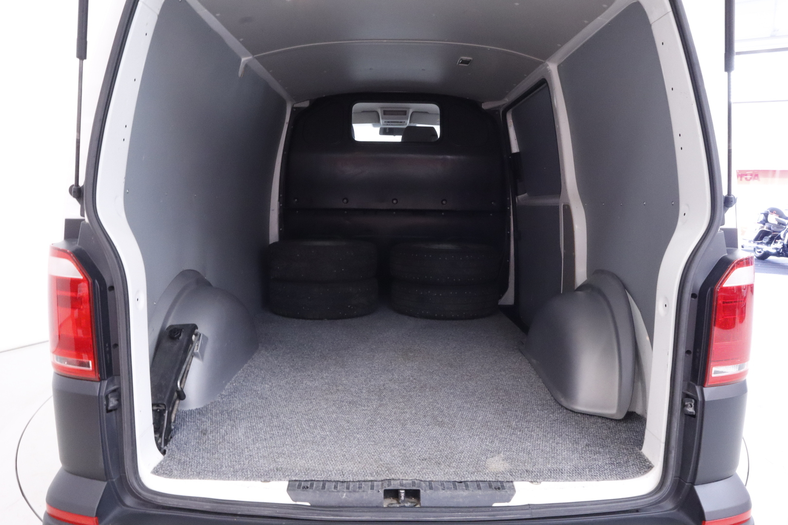 VOLKSWAGEN Transporter 2018