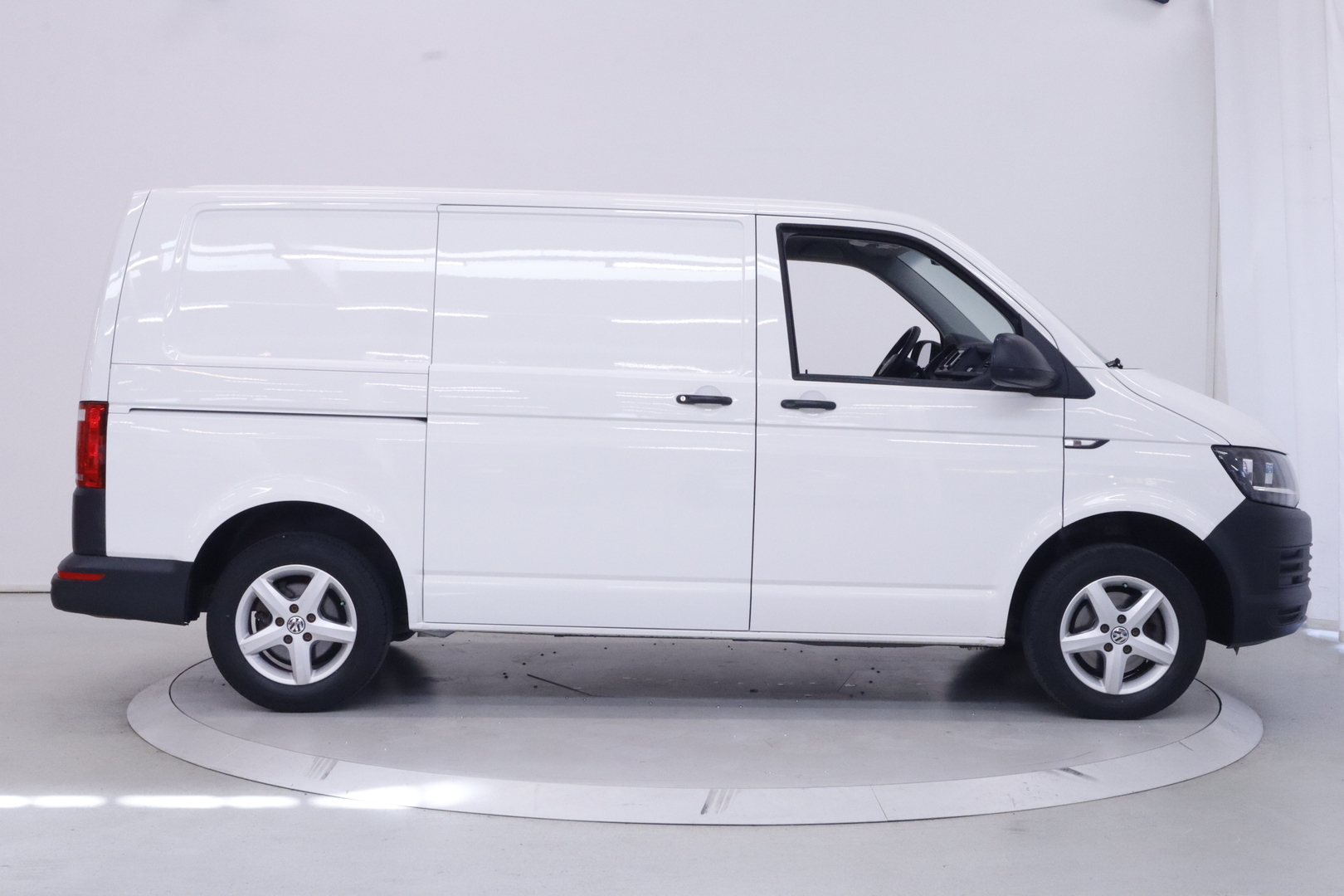 VOLKSWAGEN Transporter 2018