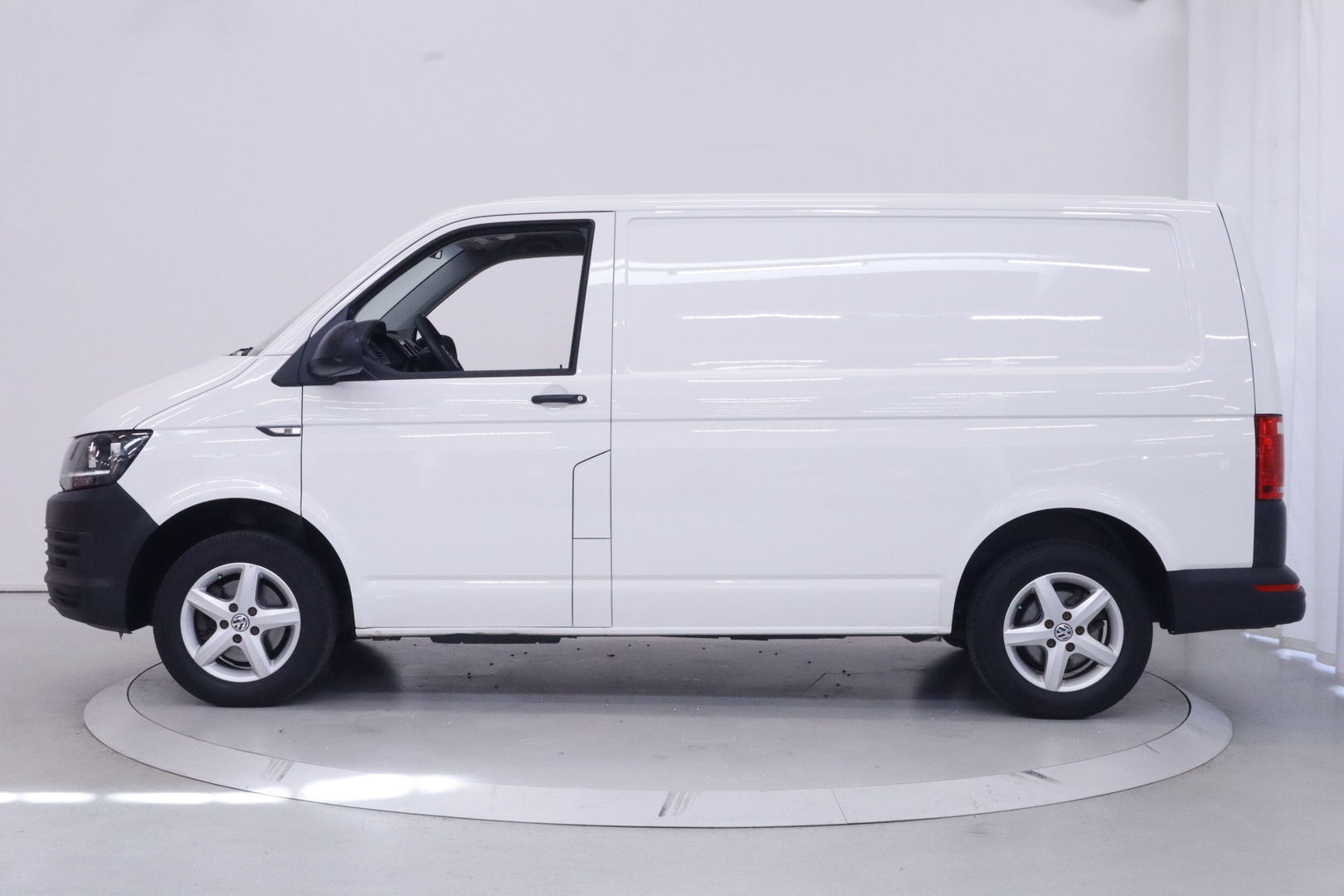 VOLKSWAGEN Transporter 2018