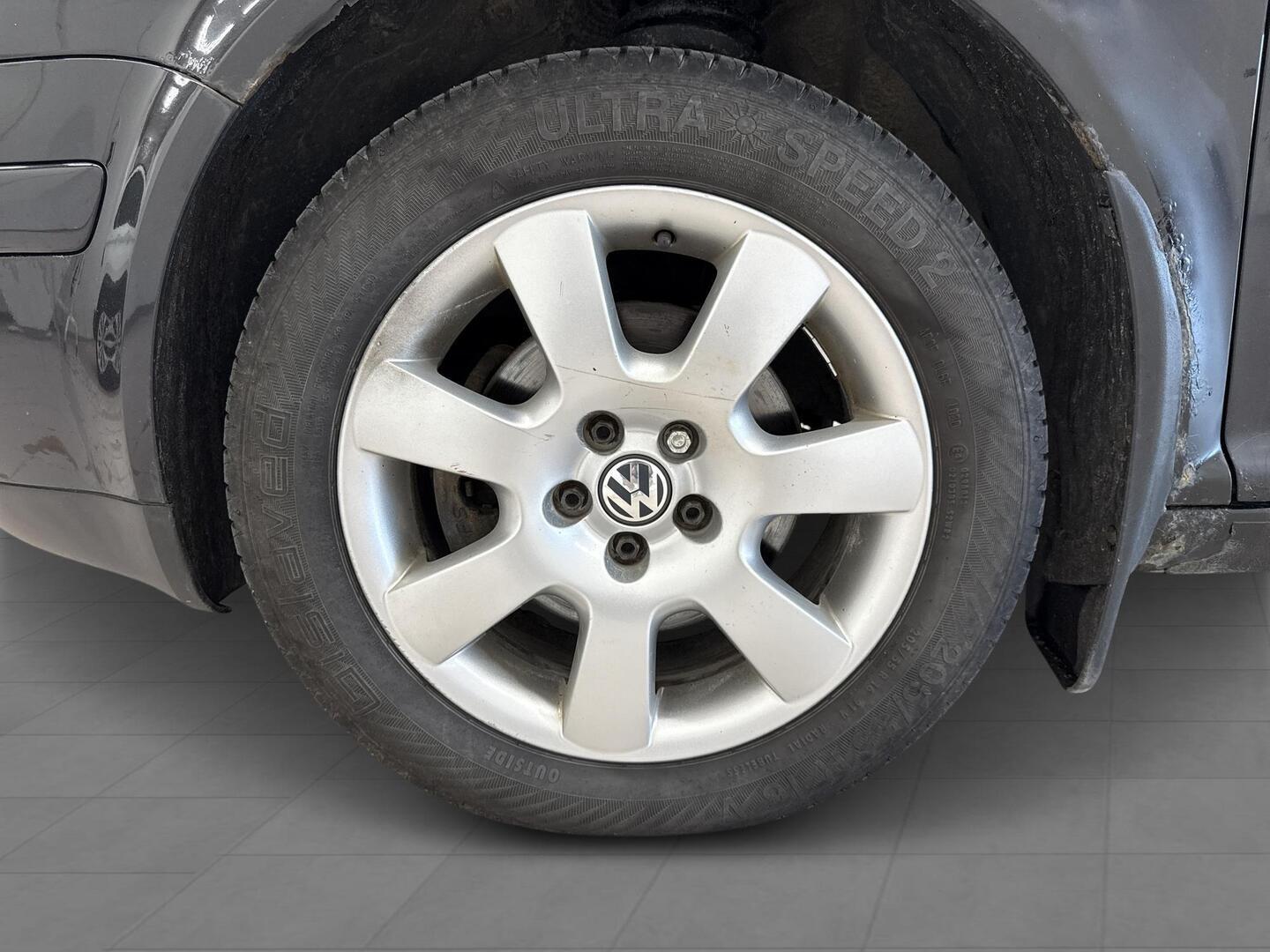VOLKSWAGEN Golf Variant 2005