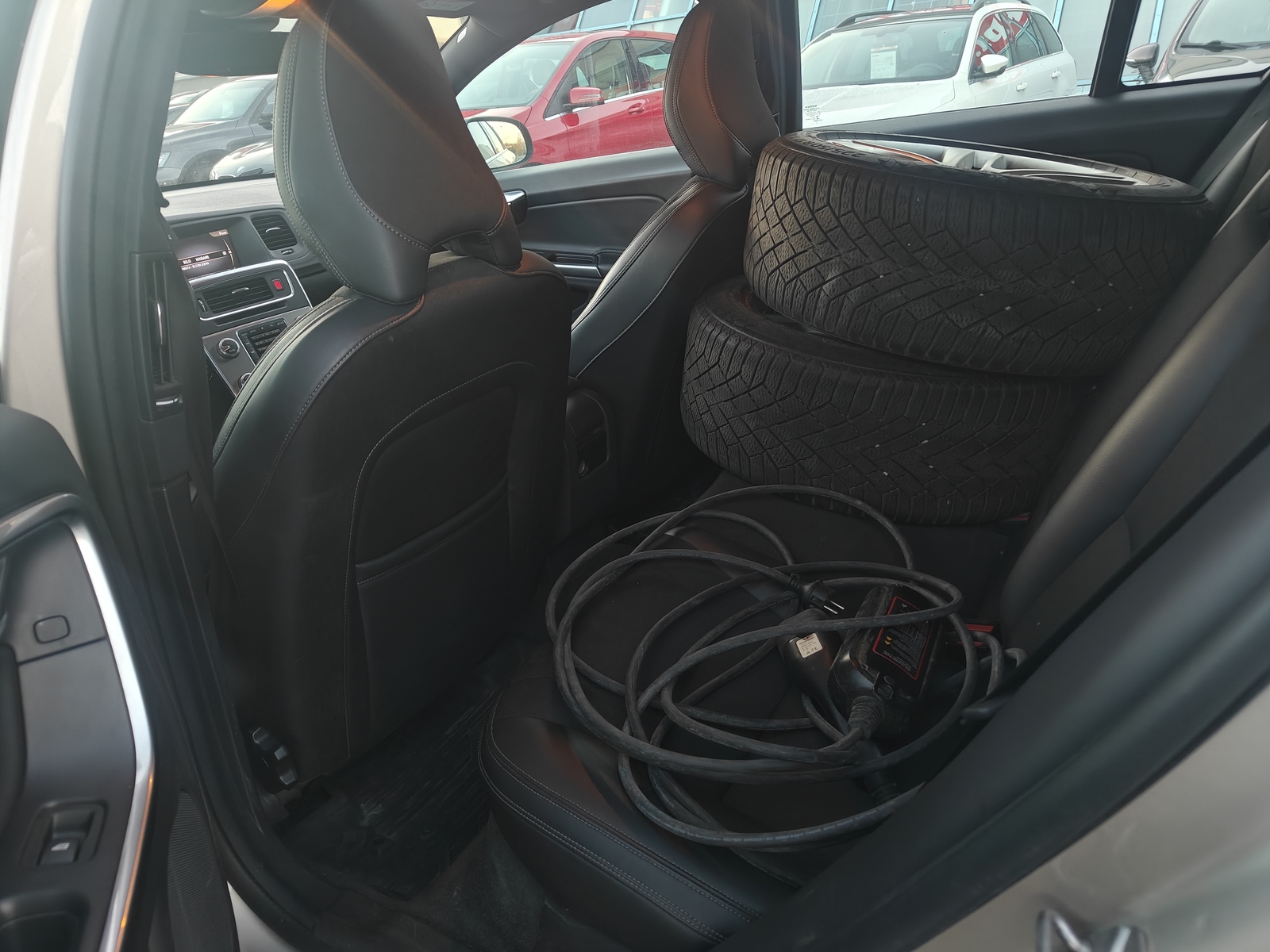 VOLVO V60 2017