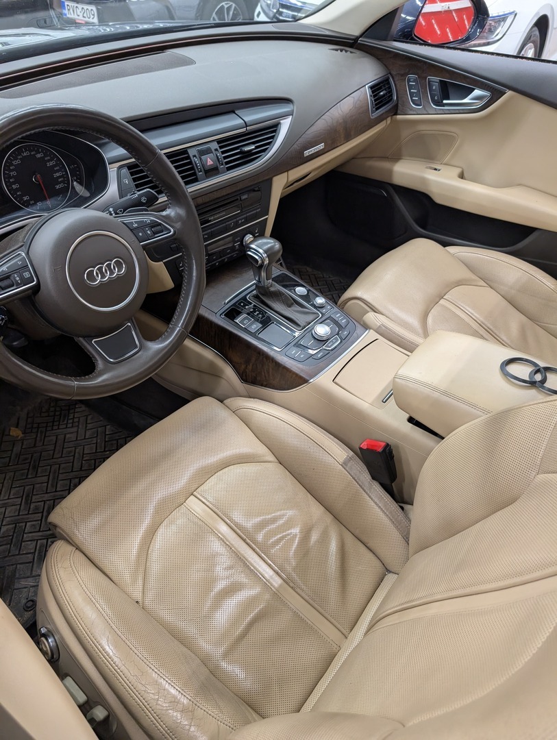 AUDI A7 2011