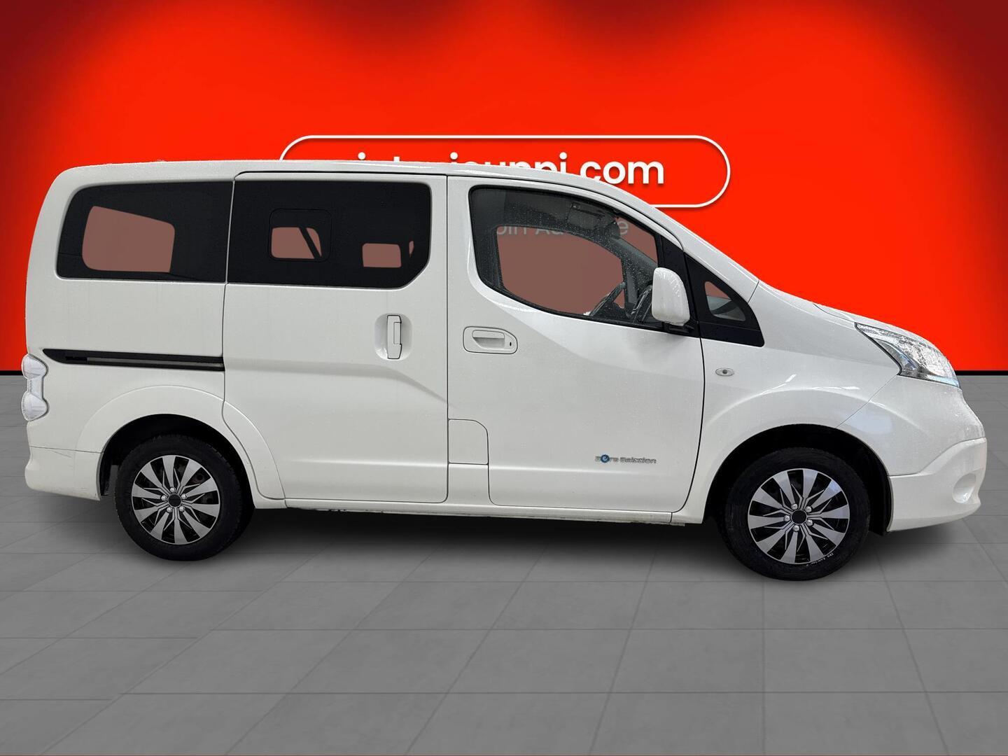 NISSAN e-NV200 2019