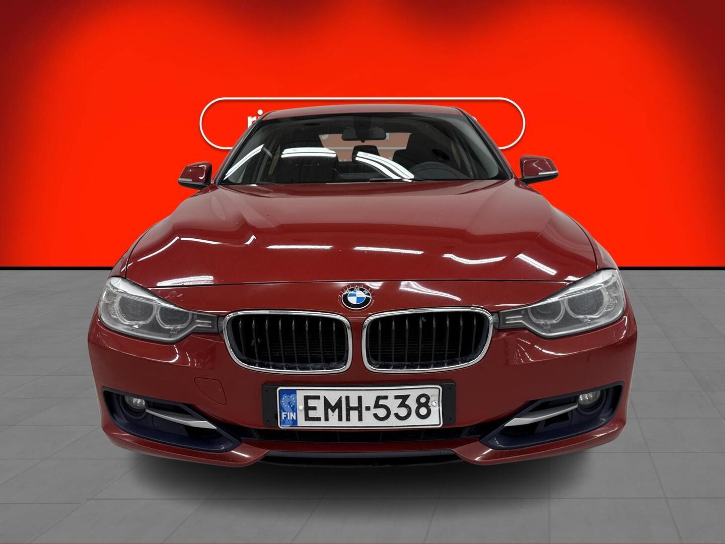 BMW 320 2013
