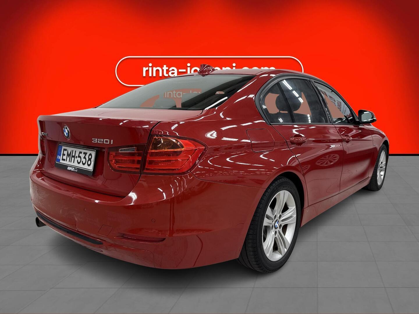 BMW 320 2013