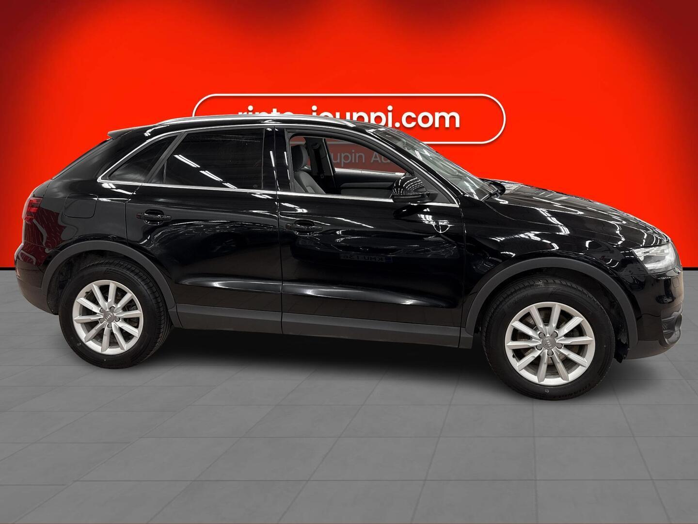 AUDI Q3 2012