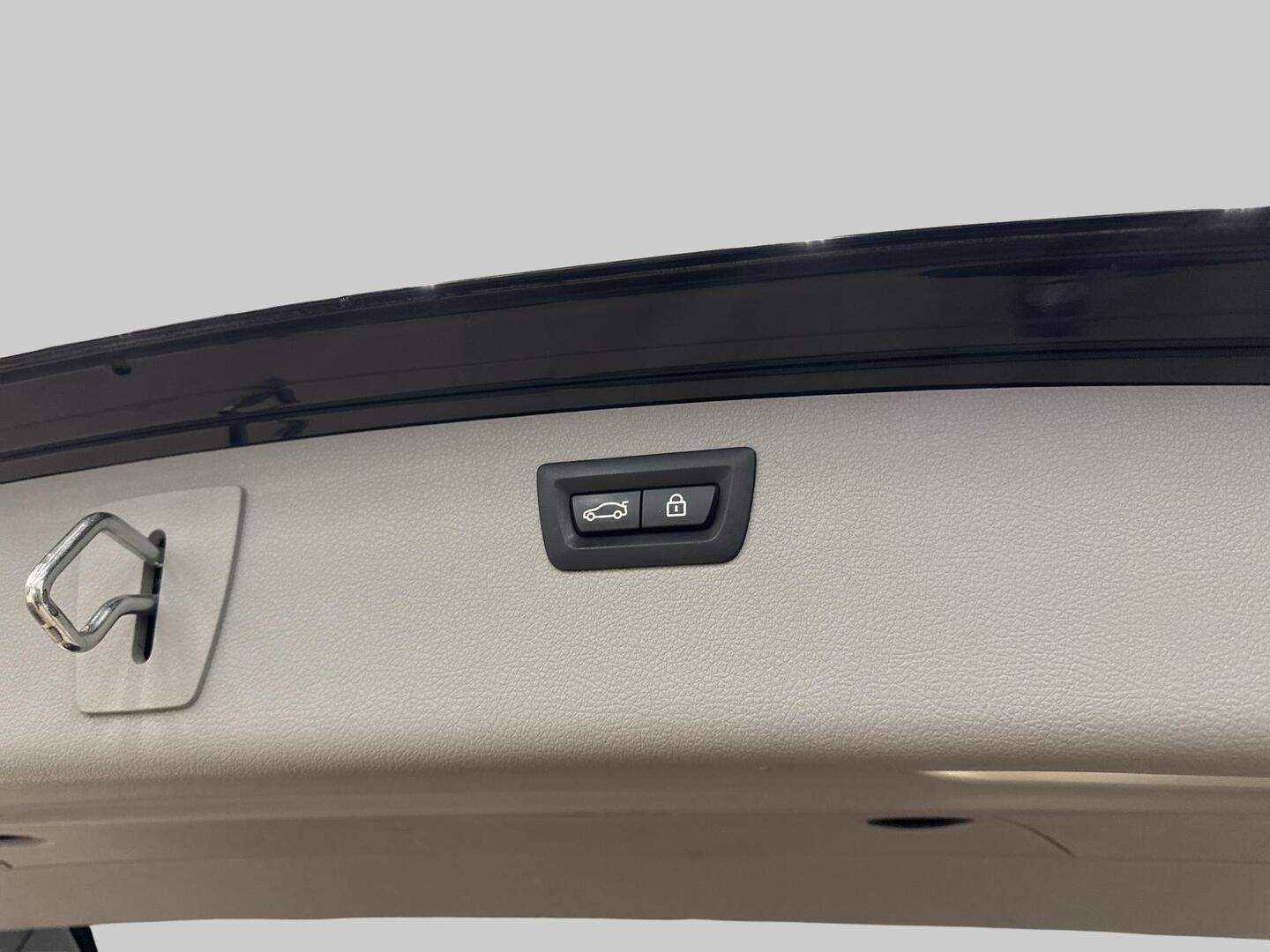 BMW 330 2013
