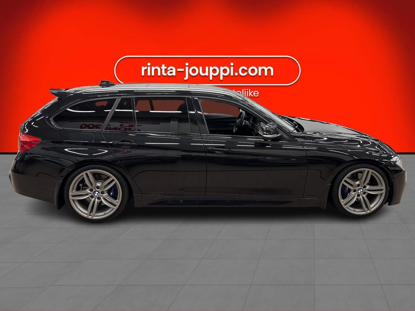 BMW 330 2013