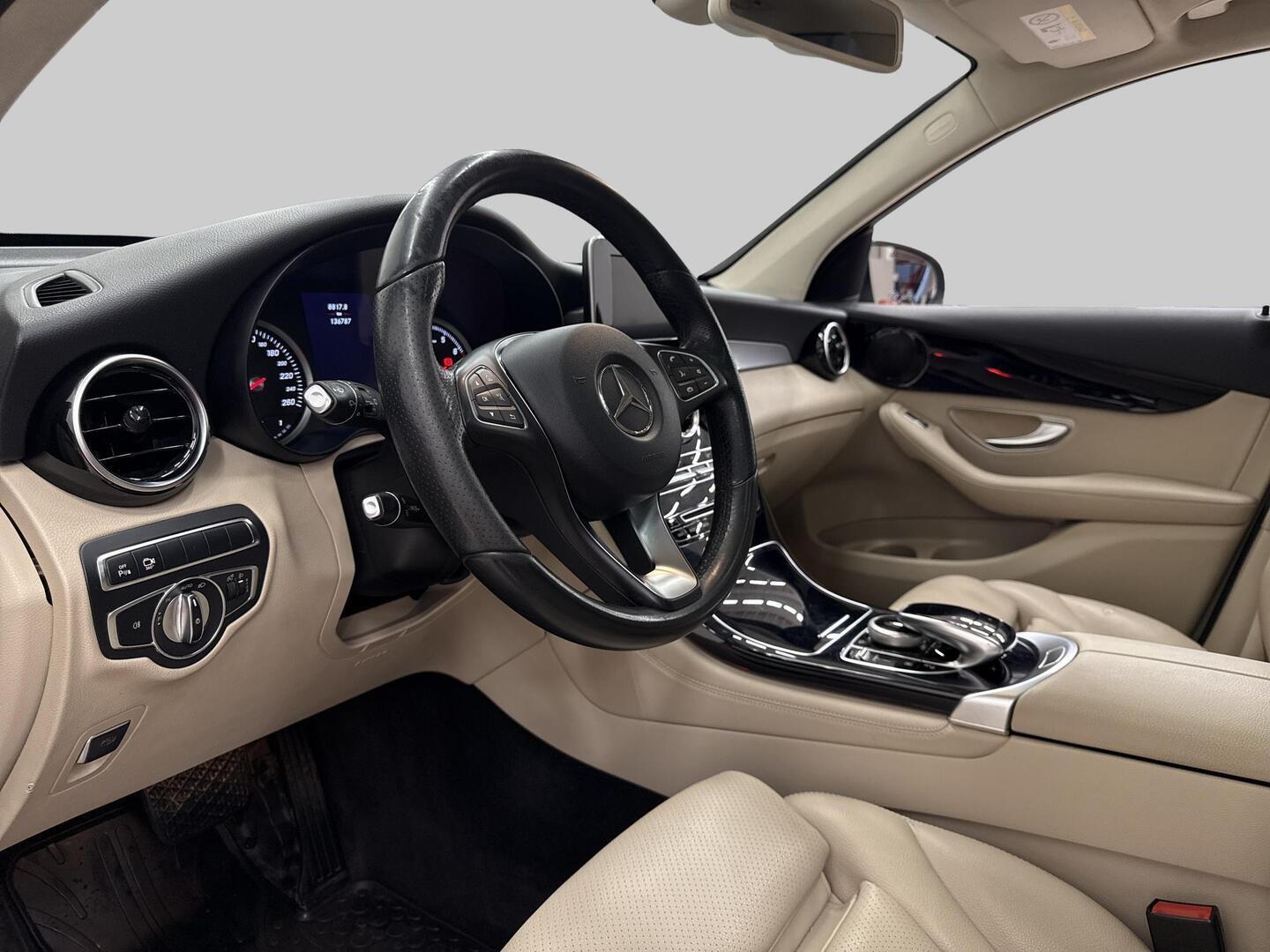 MERCEDES-BENZ GLC 2017