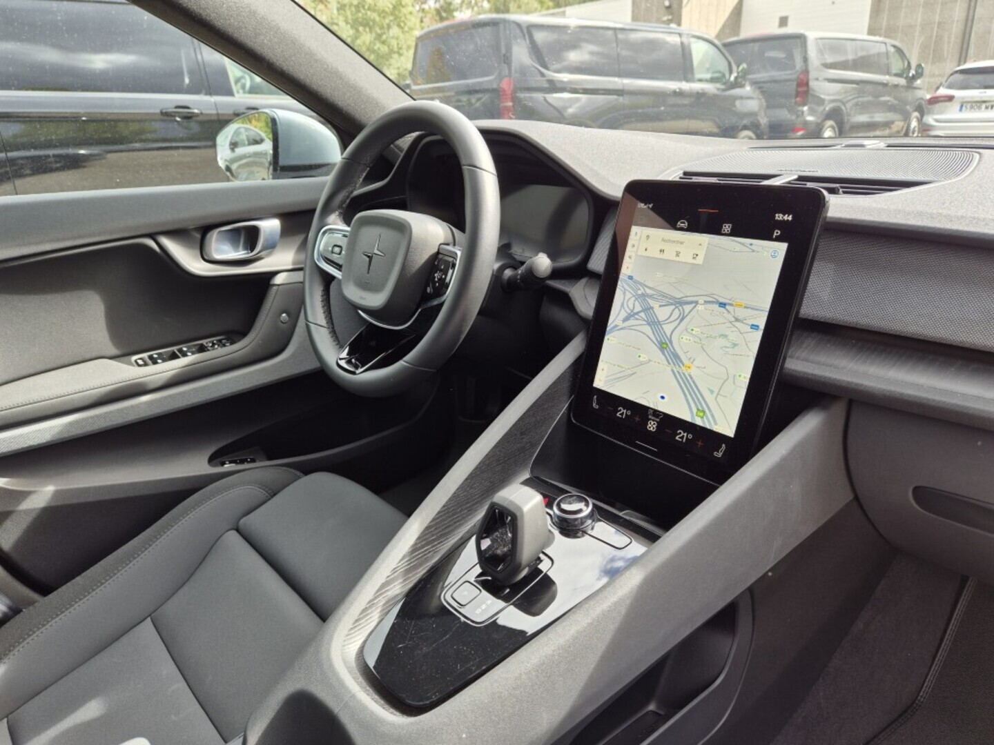 POLESTAR 2 2024
