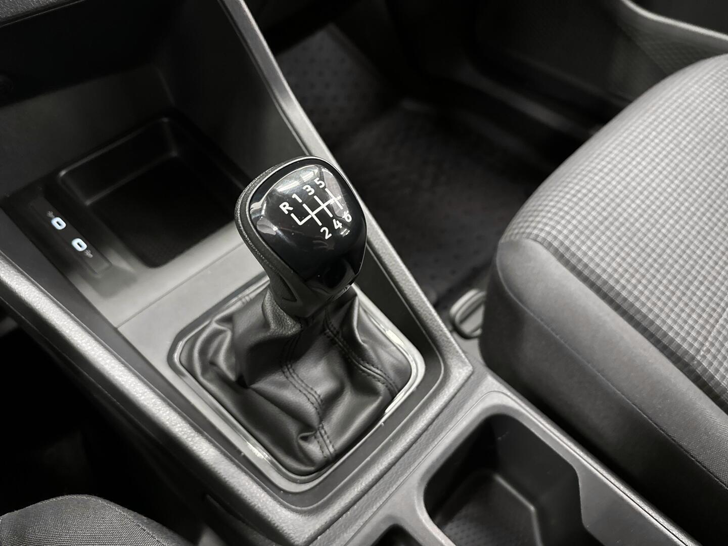 VOLKSWAGEN CADDY 2023