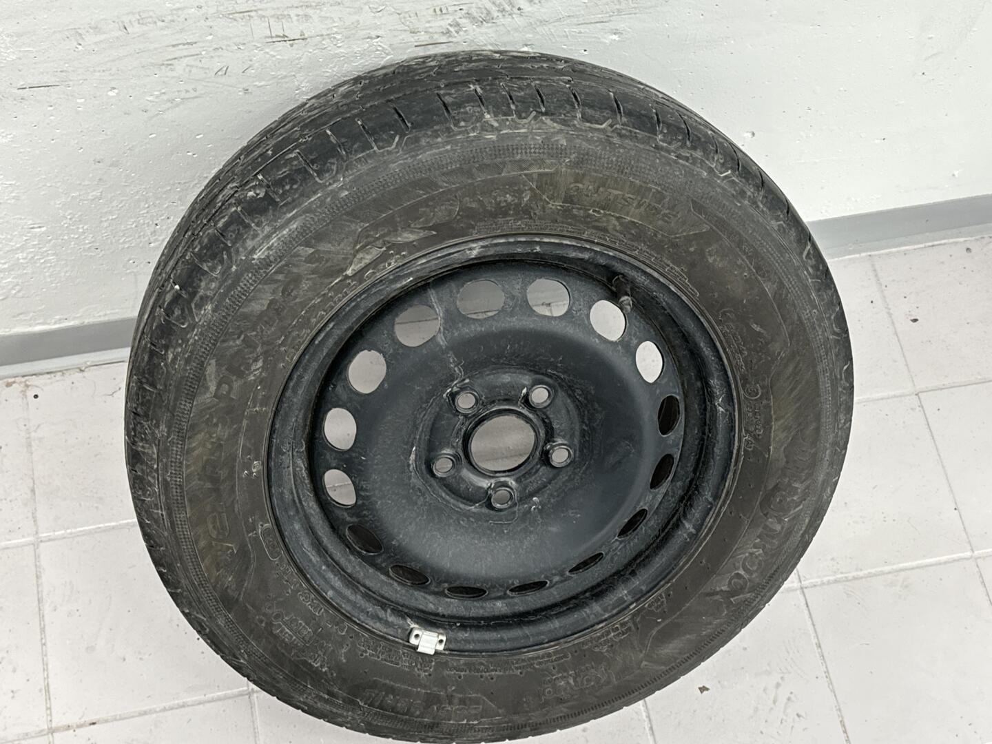 VOLKSWAGEN CADDY 2023