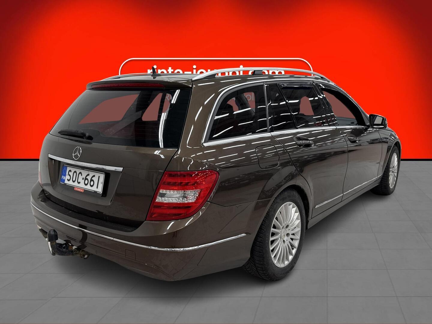 MERCEDES-BENZ C 2014