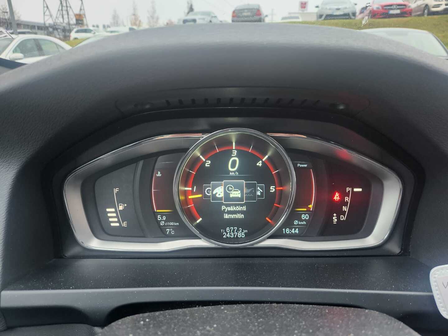 VOLVO V60 2014