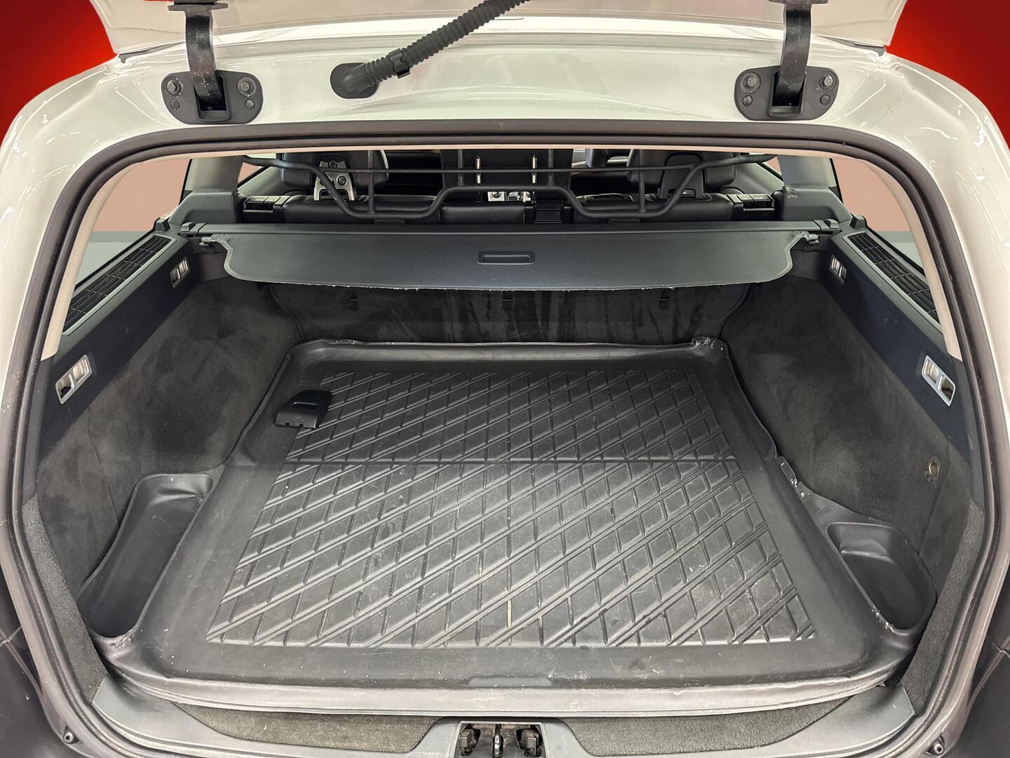 VOLVO XC70 2012