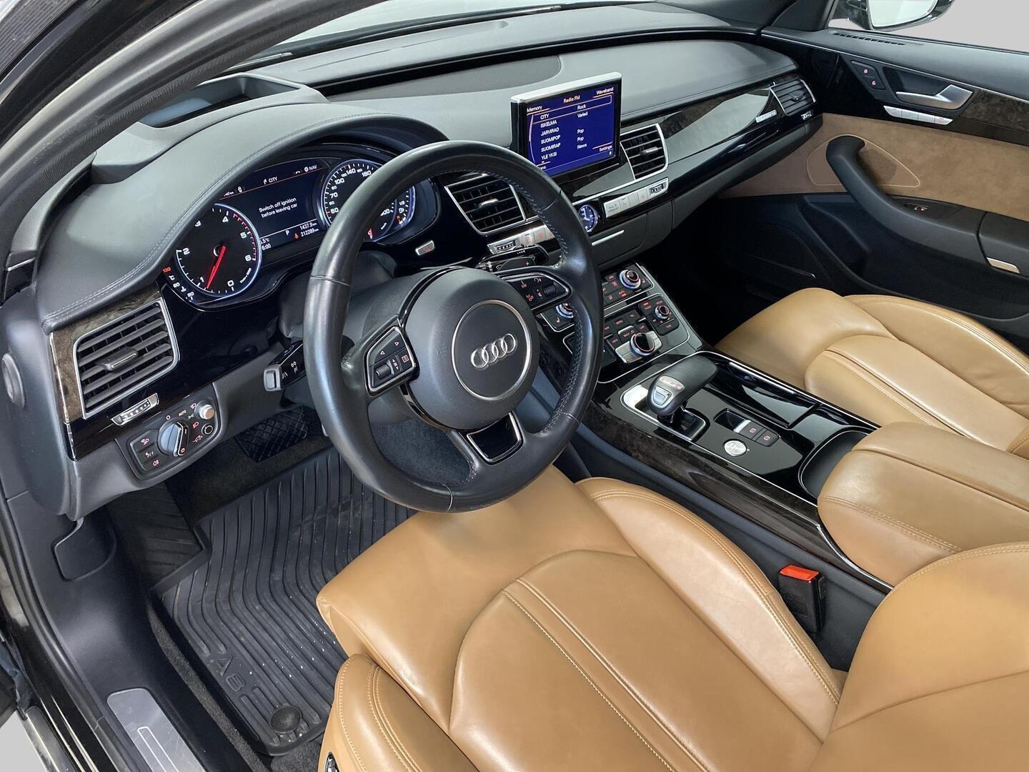 AUDI A8 2017