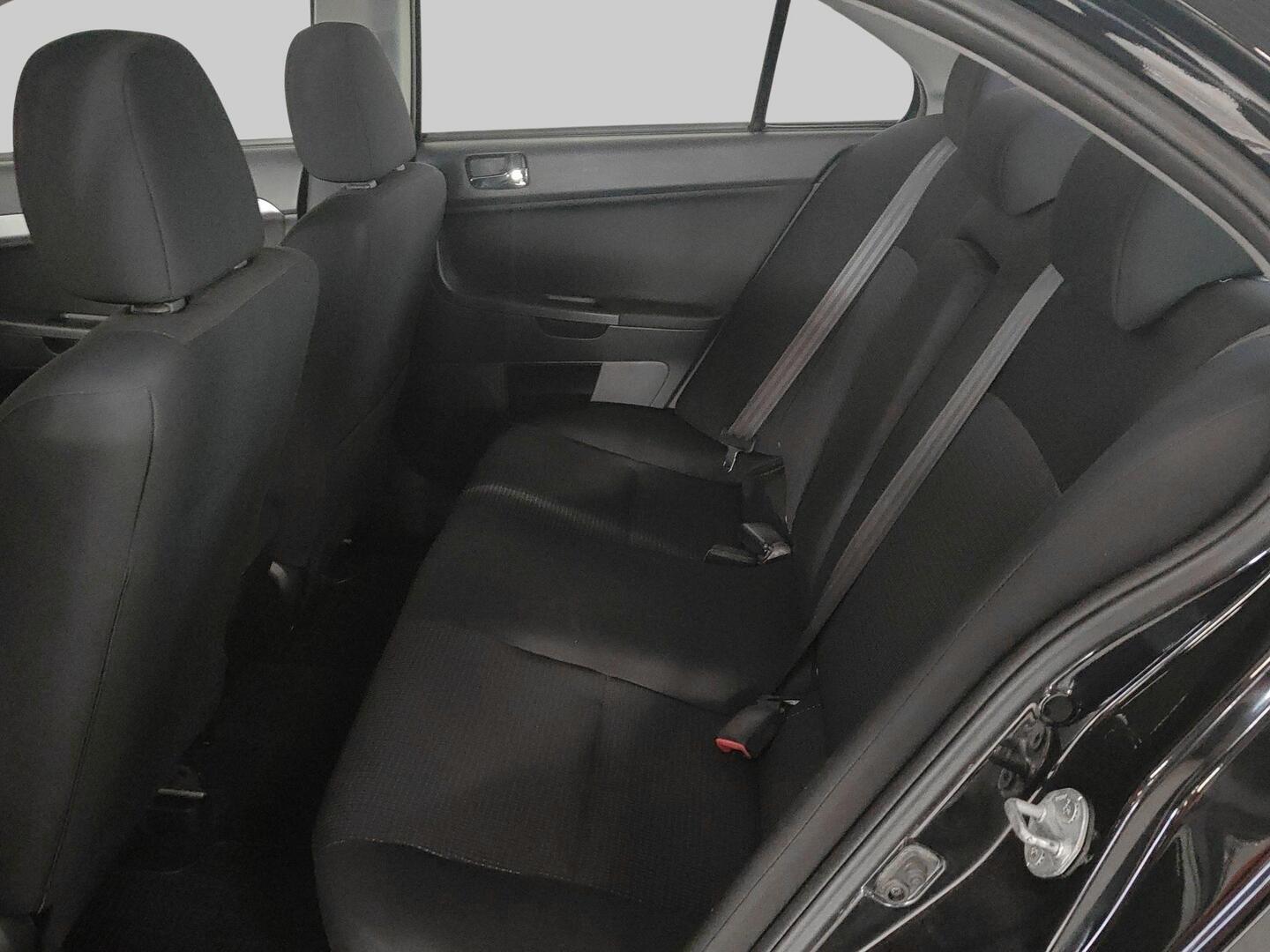 MITSUBISHI Lancer 2013