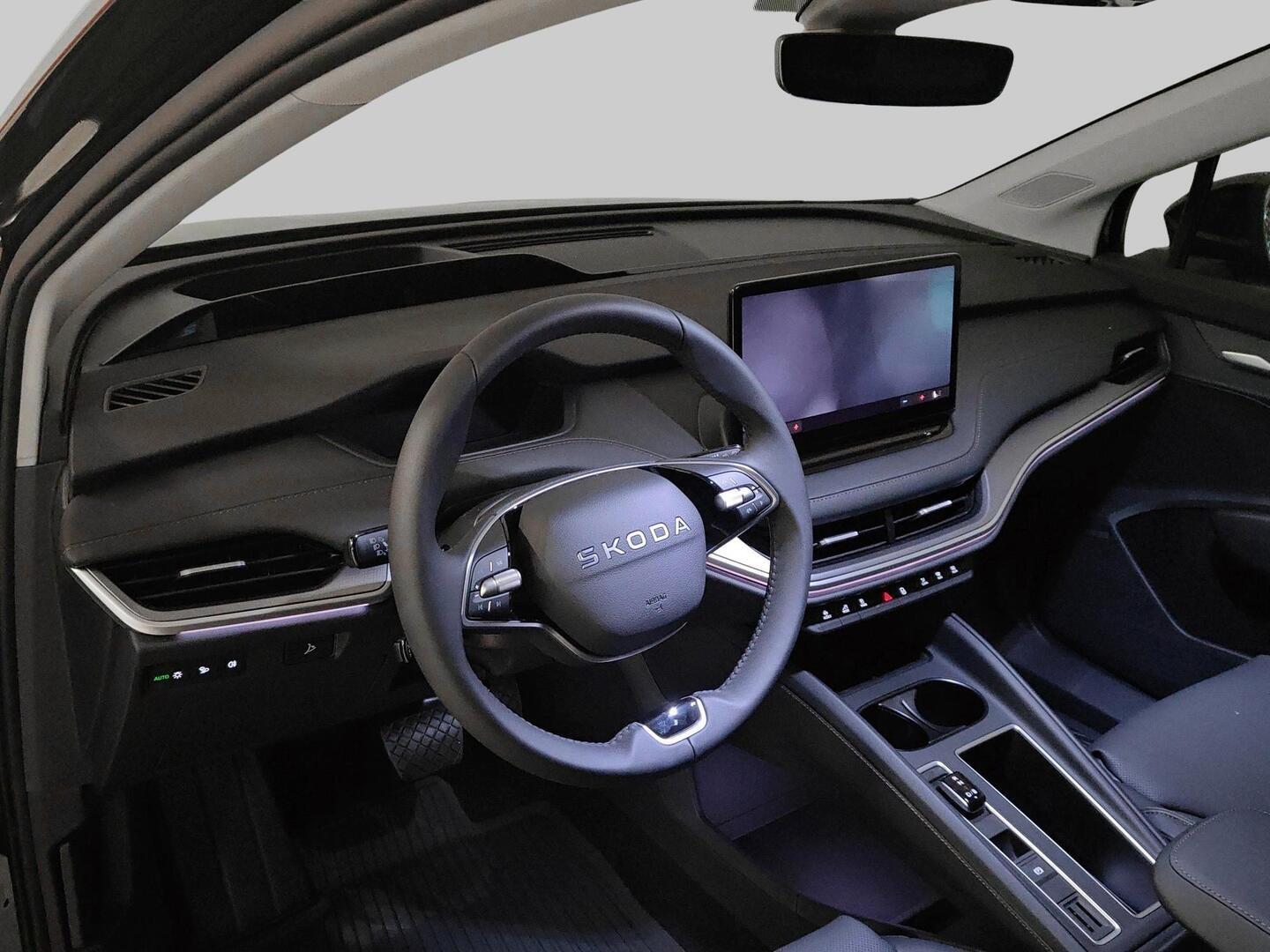 SKODA Enyaq 2025