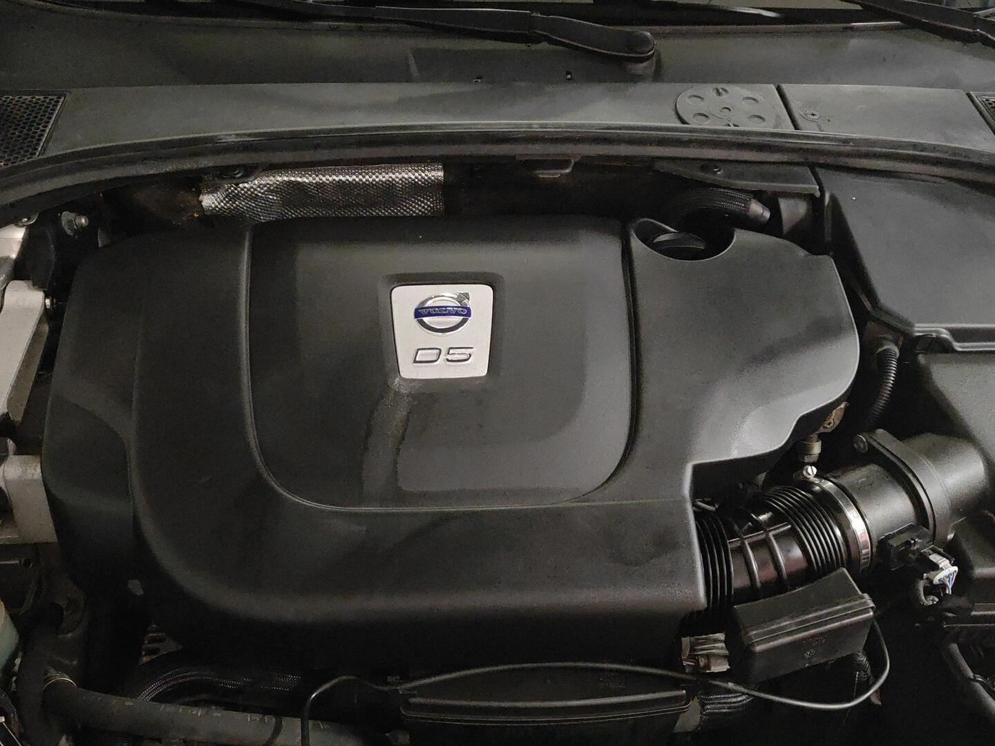 VOLVO XC70 2010